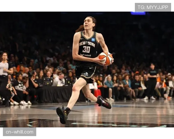 布里安娜·斯图尔特接受专访谈及休赛期手术恢复情况